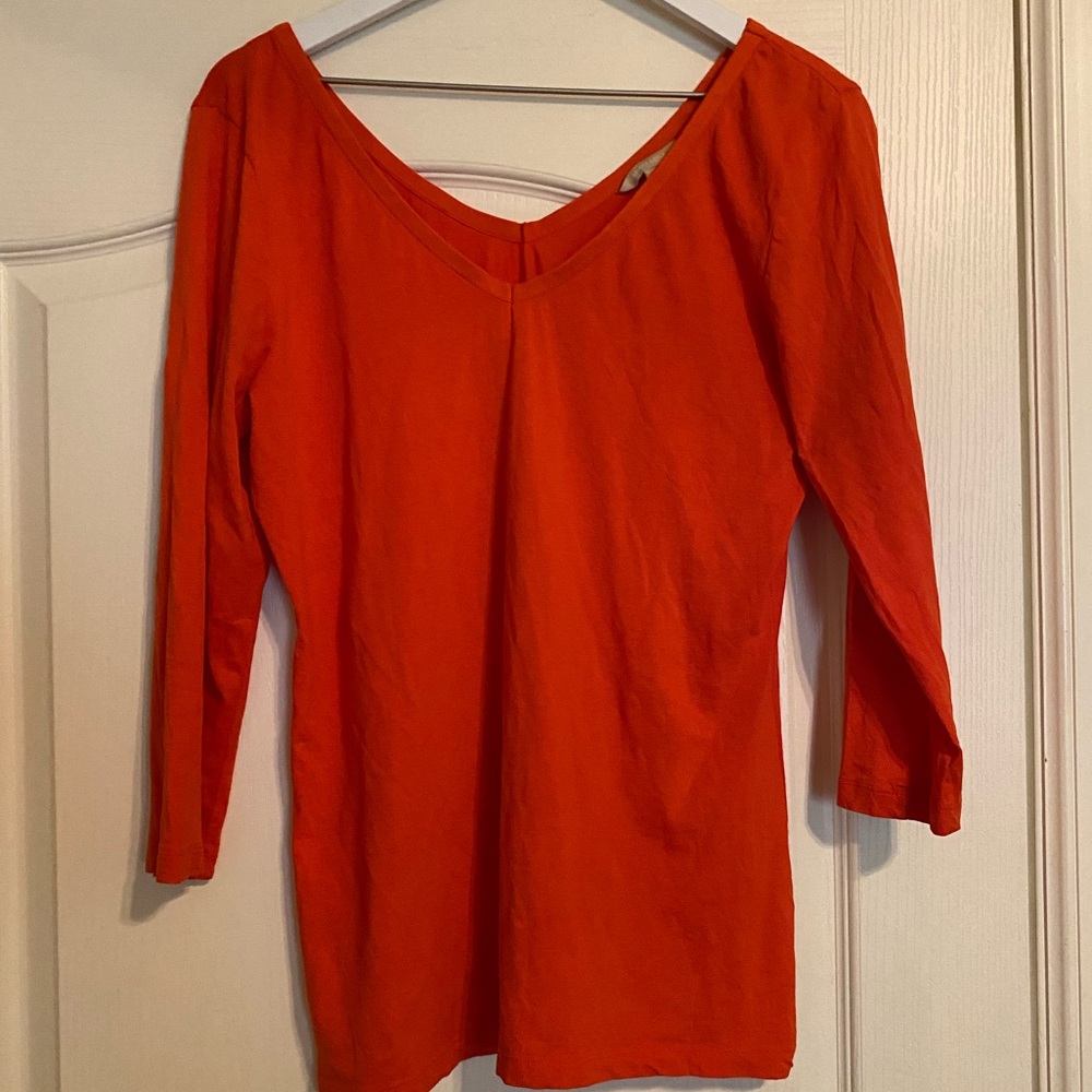 BANANA REPUBLIC V NECK ORANGE STRETCHY T SHIRT